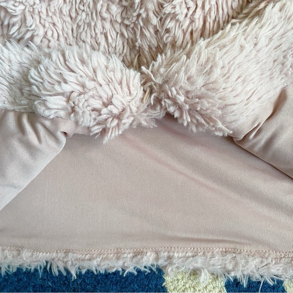 ❄️ CONTEMPORARY BLUSH FAUX FUR TEDDY JACKET! - Picture 11 of 14
